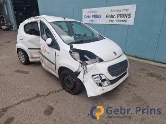 Peugeot 107 107, Hatchback, 2005 / 2014 1.0 12V picture 2