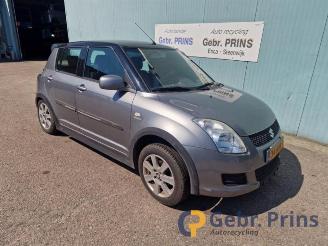 Coche siniestrado Suzuki Swift Swift (ZA/ZC/ZD1/2/3/9), Hatchback, 2005 / 2011 1.3 VVT 16V 2010/9