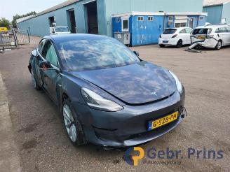 Tesla Model 3 Model 3, Sedan, 2017 Long Range 72kWh picture 2