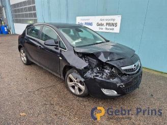 Opel Astra Astra J (PC6/PD6/PE6/PF6), Hatchback 5-drs, 2009 / 2015 1.4 16V ecoFLEX picture 3