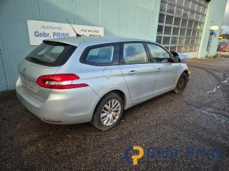 Uttjänta bilar auto Peugeot 308 308 SW (L4/L9/LC/LJ/LR), Combi 5-drs, 2014 / 2021 1.2 12V e-THP PureTech 110 2015/9