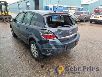 Opel Astra Astra H (L48), Hatchback 5-drs, 2004 / 2014 1.8 16V picture 3