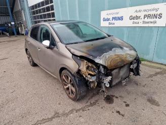 Peugeot 208 208 I (CA/CC/CK/CL), Hatchback, 2012 / 2019 1.2 12V e-THP PureTech 110 picture 4