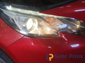 Peugeot 2008 2008 (CU), MPV, 2013 / 2019 1.2 12V e-THP PureTech 110 picture 17