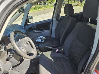 Suzuki SX4 1.6 16V 4x2 SUV  Benzine 1.590cc 88kW (120pk) FWD picture 9