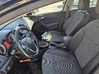 Opel Astra SPORTS TOURER 1.6 CDTI 16V Combi/o  Diesel 1.598cc 81kW (110pk) FWD picture 16