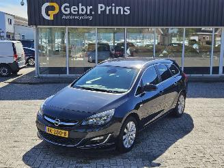 skadebil auto Opel Astra SPORTS TOURER 1.6 CDTI 16V Combi/o  Diesel 1.598cc 81kW (110pk) FWD 2016/2
