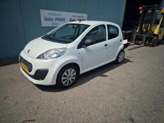 Démontage voiture Peugeot 107 107, Hatchback, 2005 / 2014 1.0 12V 2012/4