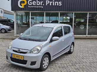 Unfallwagen Daihatsu Cuore 1.0 12V DVVT Hatchback  Benzine 998cc 51kW (69pk) FWD 2009/1