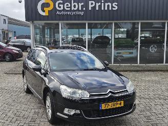 Voiture accidenté Citroën C5 3.0 HDiF V6 24V Combi/o  Diesel 2.992cc 177kW (241pk) FWD 2009/9