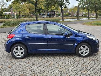 Peugeot 207 1.4 16V VTi Hatchback  Benzine 1.397cc 70kW (95pk) FWD picture 6