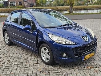 Peugeot 207 1.4 16V VTi Hatchback  Benzine 1.397cc 70kW (95pk) FWD picture 5