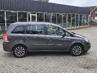 Opel Zafira 7 SEAT 1.8 16V Ecotec MPV  Benzine 1.796cc 103kW (140pk) FWD picture 2