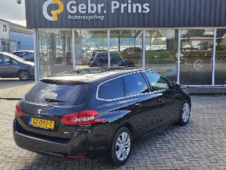 Unfallwagen Peugeot 308 1.6 BlueHDi 120 Combi/o 4Dr Diesel 1.560cc 88kW (120pk) FWD 2015/9