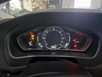 Volvo V-40 V40 (MV), Hatchback 5-drs, 2012 / 2019 2.0 D4 16V picture 9