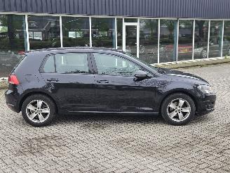 Volkswagen Golf 1.2 TSI 16V Hatchback  Benzine 1.197cc 63kW (86pk) FWD picture 2