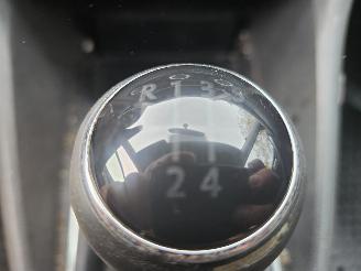 Volkswagen Golf 1.6 Hatchback  Benzine 1.598cc 75kW (102pk) FWD picture 10