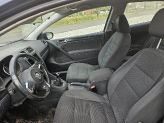 Volkswagen Golf 1.6 Hatchback  Benzine 1.598cc 75kW (102pk) FWD picture 9