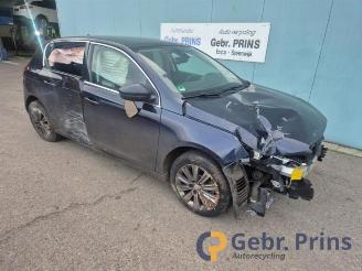 Peugeot 308 308 (L3/L8/LB/LH/LP), Hatchback 5-drs, 2013 / 2021 1.2 12V e-THP PureTech 130 picture 2