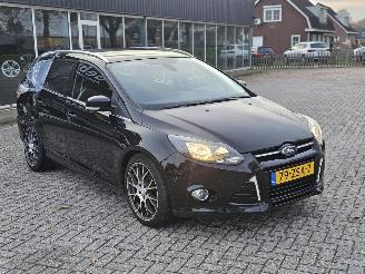 Ford Focus 1.6 TDCi ECOnetic Combi/o  Diesel 1.560cc 77kW (105pk) FWD picture 3