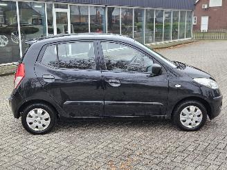 Hyundai I-10 1.1i 12V Hatchback  Benzine 1.086cc 49kW (67pk) FWD picture 2