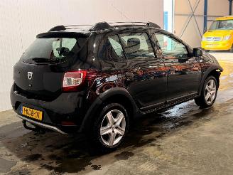 Schadeauto Dacia Sandero STEPWAY 0.9 TCE 12V Hatchback  Benzine 898cc 66kW (90pk) FWD 2013/3