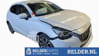 Salvage car Mazda 2 2 (DJ/DL), Hatchback, 2014 1.5 SkyActiv-G 90 2016/3