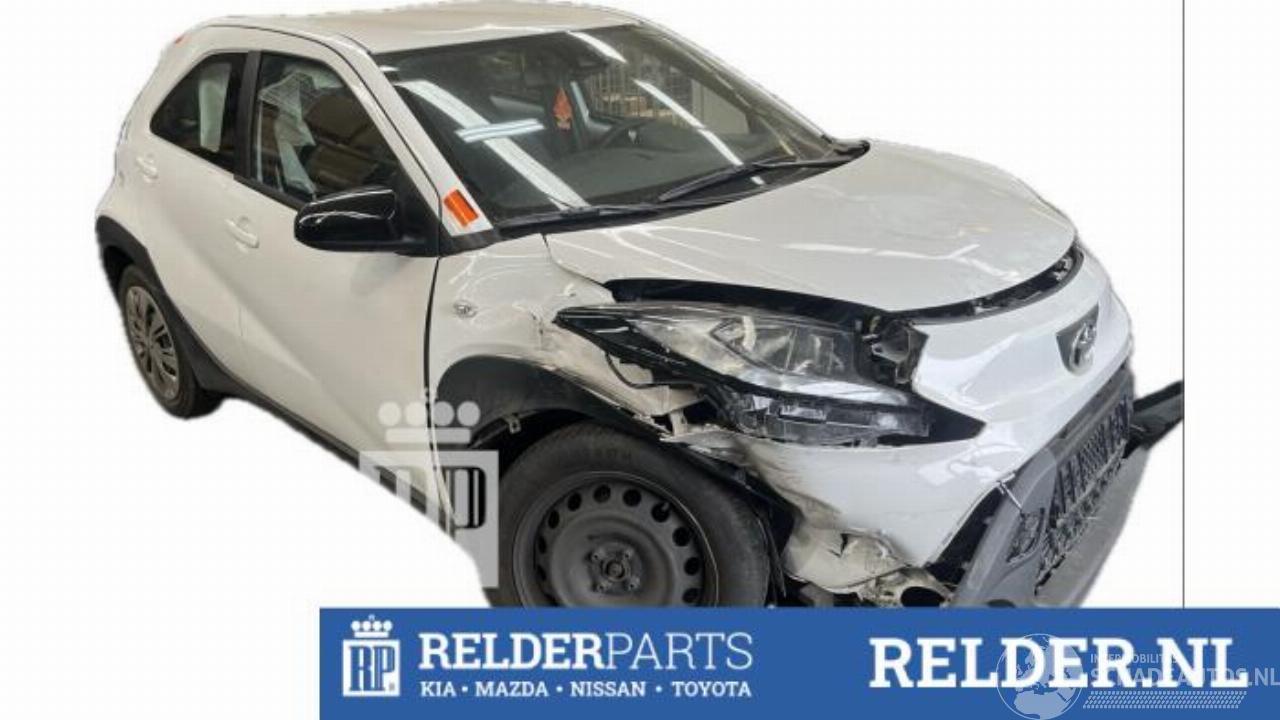 Toyota Aygo Aygo X, Hatchback, 2022 1.0 12V VVT-i