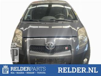 Vrakbiler auto Toyota Yaris Yaris II (P9), Hatchback, 2005 / 2014 1.8 16V VVT-i TS 2007/9