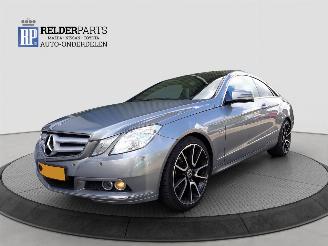 krockskadad bil auto Mercedes E-klasse 260 CGI COUPE 2009/12