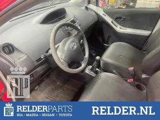 Toyota Yaris Yaris II (P9), Hatchback, 2005 / 2014 1.0 12V VVT-i picture 9