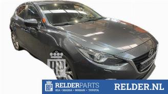 Salvage car Mazda 3 3 (BM/BN), Hatchback, 2013 / 2019 2.2 SkyActiv-D 150 16V 2015/11