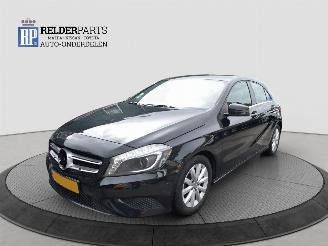 uszkodzony samochody osobowe Mercedes A-klasse 180 2015/7