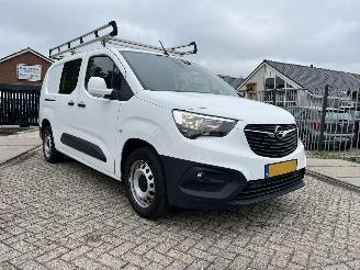 krockskadad bil bedrijf Opel Combo 1.2 Turbo L2H1 Edition 109.295 BENZINE!! 2020/10