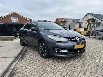 skadebil auto Renault Mégane 1.2 TCe Bose | PANO AUTOMAAT!! 2015/3