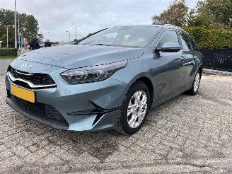 krockskadad bil auto Kia Ceed 1.0 T-GDi DynamicLine 2022/7