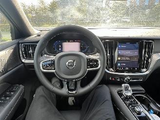 Volvo V-60 2.0 T6 Plug-in hybrid AWD Plus Dark picture 22