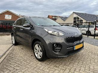 damaged passenger cars Kia Sportage 1.6 GDI First Edition 2 OWNERS !! 2016/6
