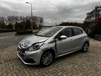 Peugeot 208 1.2 Allure 26.169 KM !! picture 3