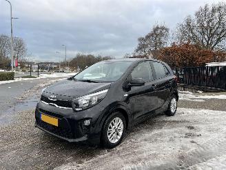 krockskadad bil auto Kia Picanto 1.0 DPI Dynamicline   87.213 ! 2023/4