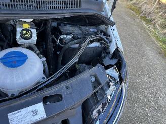 Volkswagen Transporter 2.0 TDI L2H3 28 picture 14