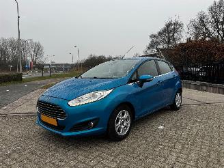 Voiture accidenté Ford Fiesta 1.6 TDCi Lease Titanium 2013/9