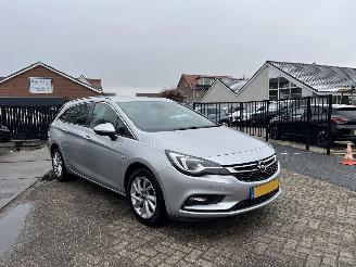 damaged passenger cars Opel Astra 1.4 INNOVATION SPORTS TOURER+ 2018/3