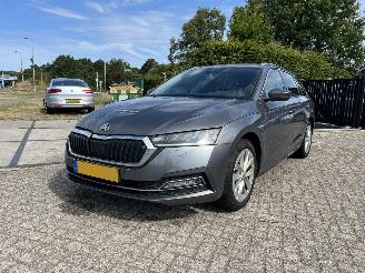 Coche accidentado Skoda Octavia 1.0 TSI Business Edition Plus | eerste eigenaar!! 2022/8