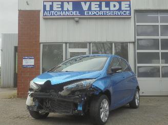 Auto incidentate Renault Zoé Intens 43kw, Airco, R-Link Navi, Cruise , Incl. Accu !! 2016/12