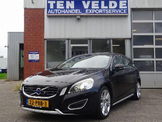 krockskadad bil auto Volvo V-60 2.4 D5 AWD Summum Autom., Schuifdak, Leer, Navi, Camera 2011/1