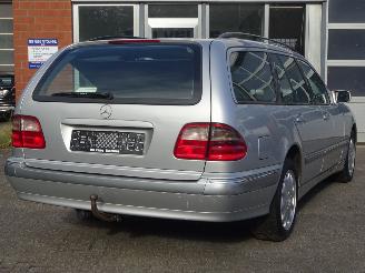 Mercedes E-klasse Combi 270 CDI Avantgarde, Airco, Schuifdak, Stoelverw., Cruise control picture 5