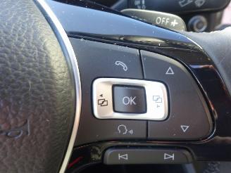 Volkswagen Golf 1.2 TSI Highline \"CUP\", DSG Autom., Panorama, Navi, Airco picture 20
