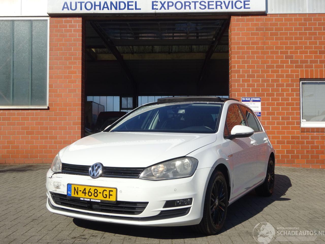 Volkswagen Golf 1.2 TSI Highline \"CUP\", DSG Autom., Panorama, Navi, Airco