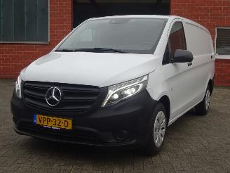 skadebil bedrijf Mercedes Vito 110 CDI Functional Lang, Airco, Cruise, Lane assist, PDC, Camera 2021/12